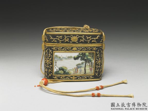 Flint case with Western figure in painted enamels, Qing dynasty, Qianlong reign (1736-1795)